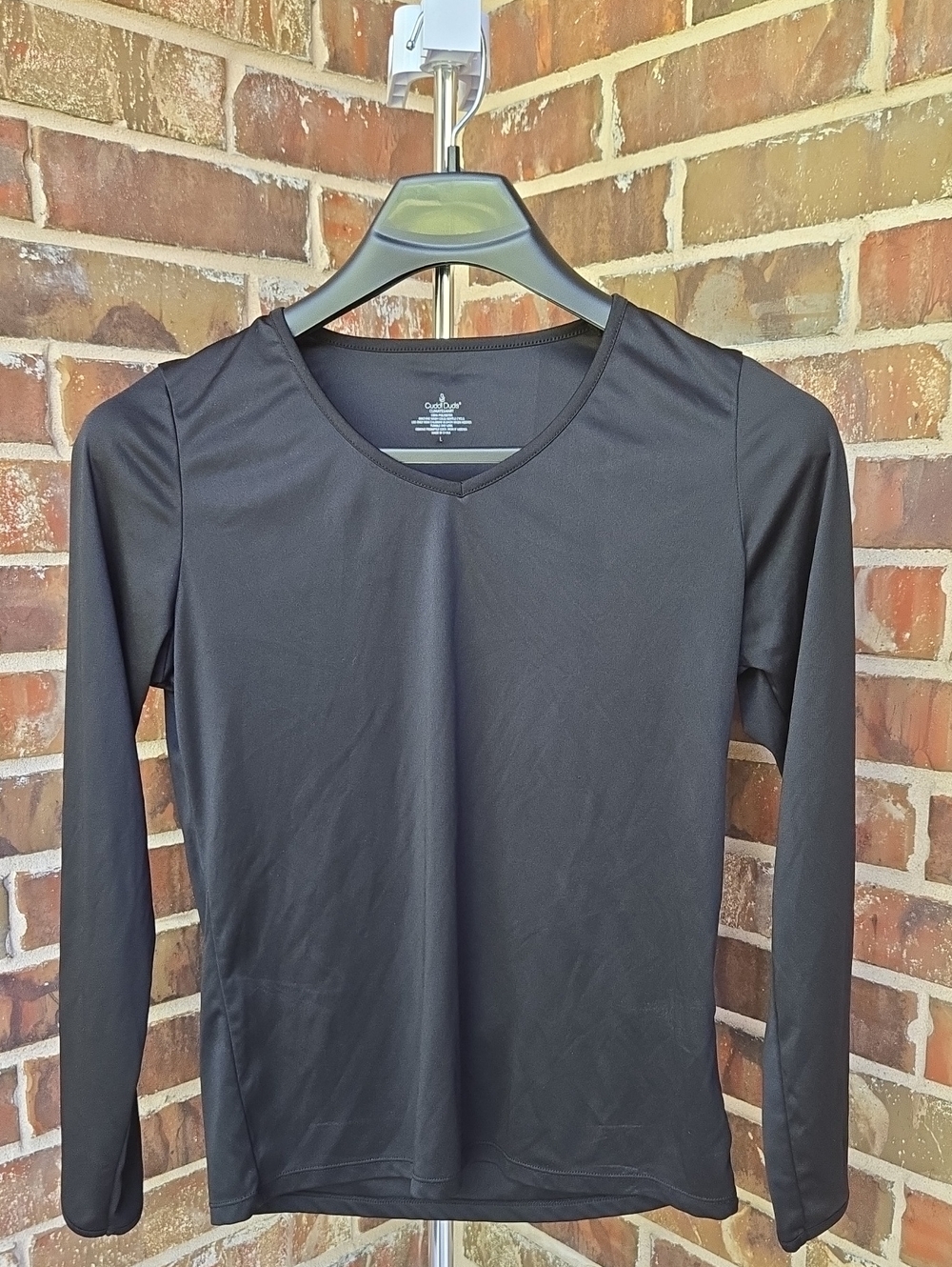 Cuddl Duds Women's Black Long-Sleeve V-Neck Top